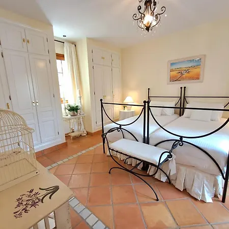 Noctua Luxury Paraiso 001 Estepona