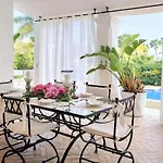 Villa Noctua Luxury Paraiso 001