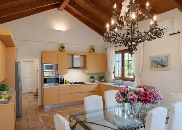 Noctua Luxury Paraiso 001 * Estepona