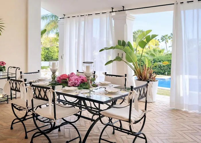 Villa Noctua Luxury Paraiso 001